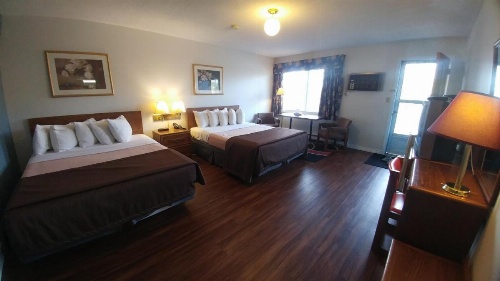 Northlander Motel image 16
